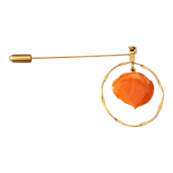 Jewelry - Vintage Elegant Gold and Hat Pin. Excellent condition!